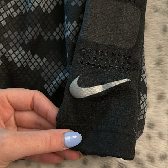 Large Nike shorts plus 2 free shorts all size large - Picture 4 of 6